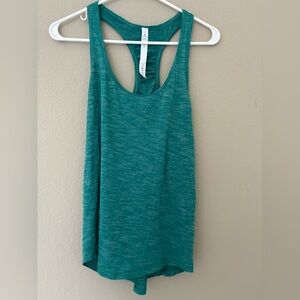 Lululemon tank. Size: 2.